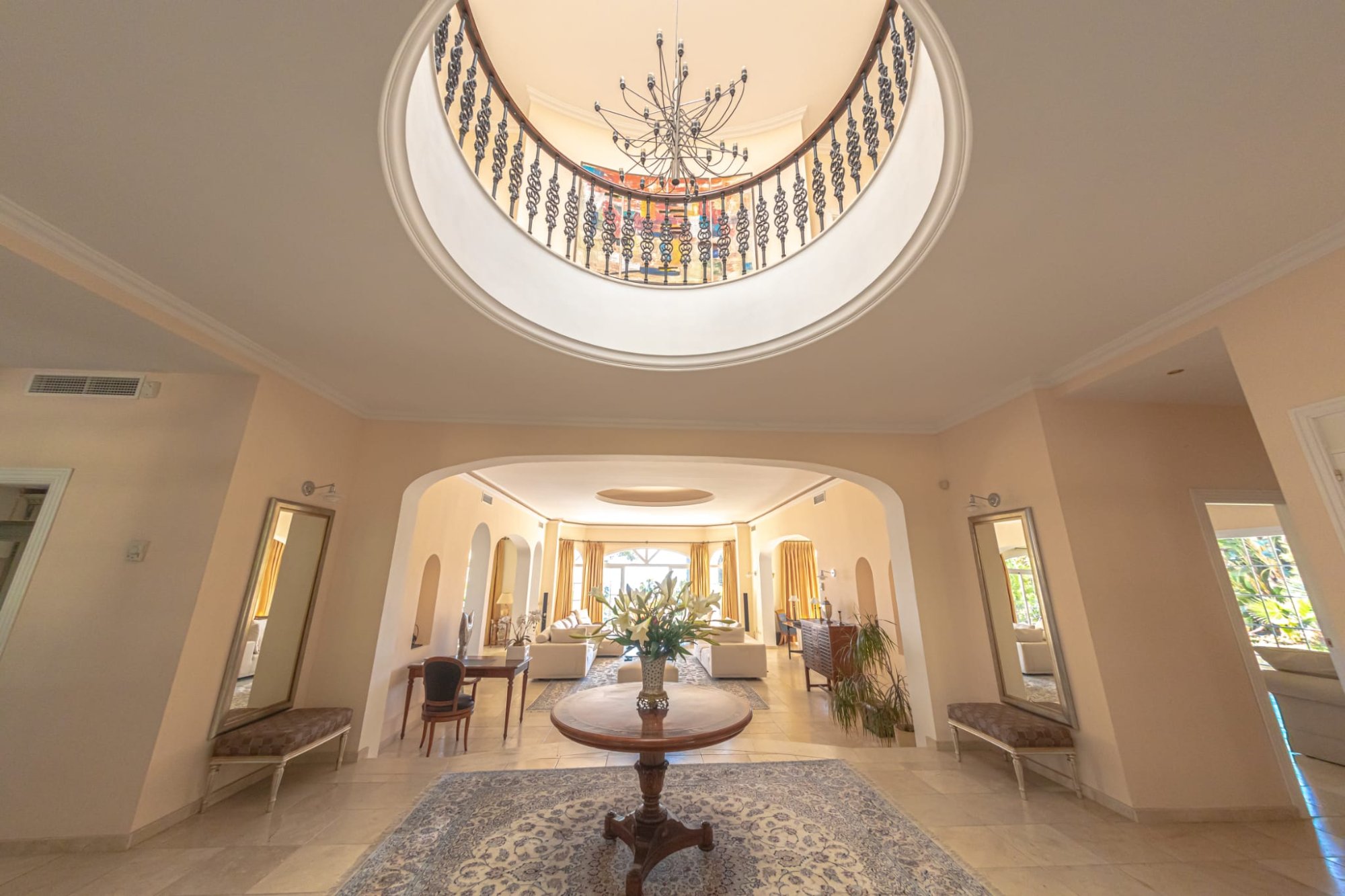 Villa Sierra grand entrance hall