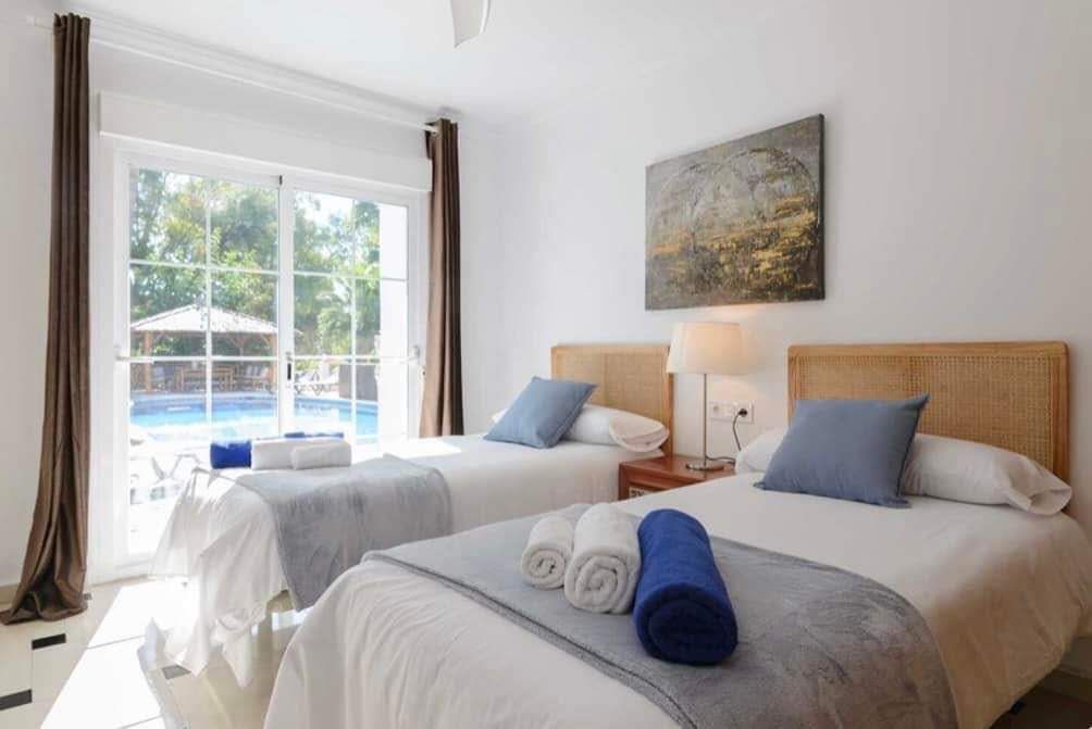 Villa Vanilla twin bedroom